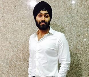 Rupinder is studying an online MBA at Arden University