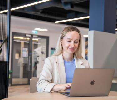 Is an online degree right for you? Pros and cons to consider